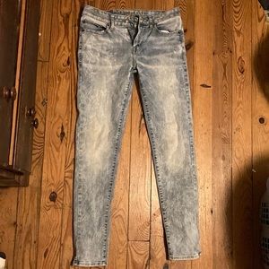 American Eagle skinny jeans
